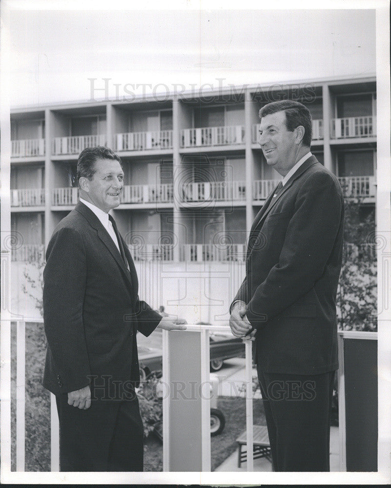 1962 Press Photo Governor Otto Kerner Don McNeill Illinois Beach State Park - Historic Images