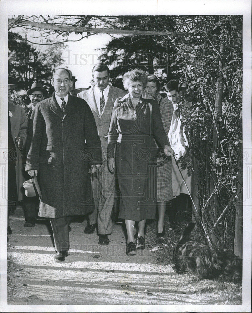 1952 Press Photo Governor Adlai Stevenson &amp; Eleanor Roosevelt - Historic Images