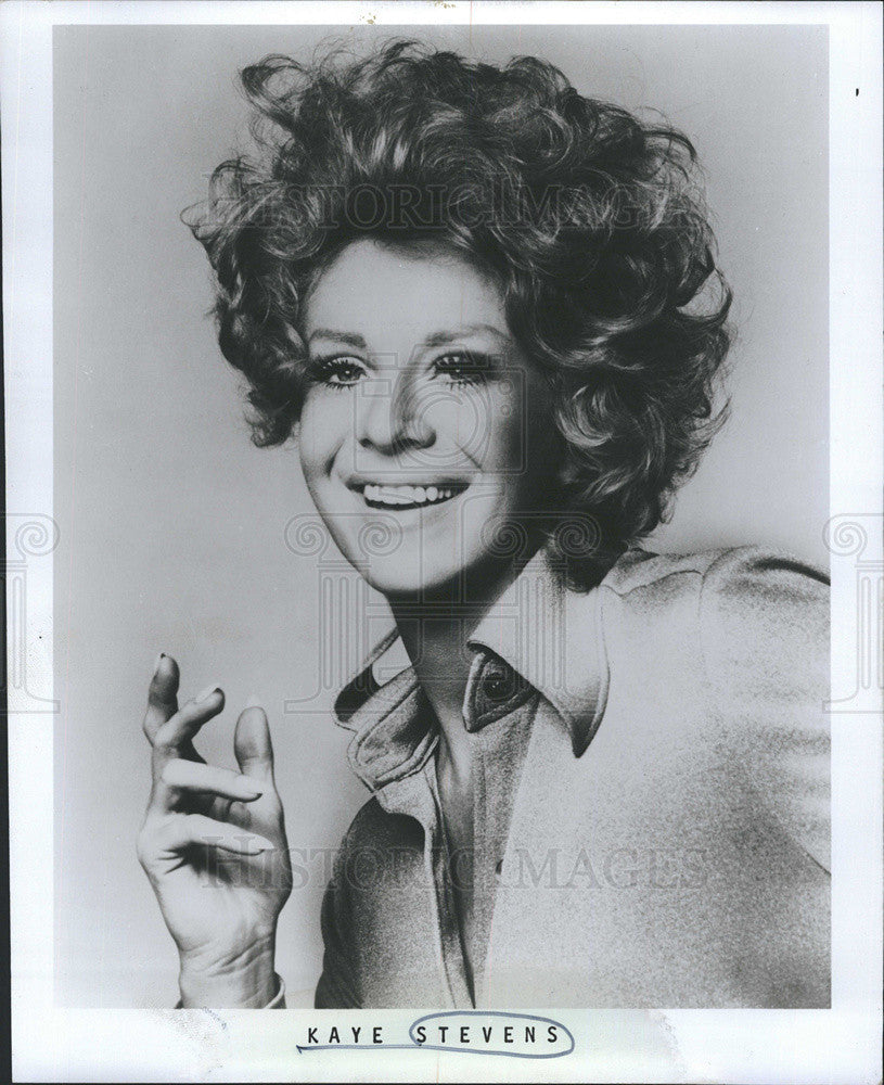 1974 Press Photo Actress/Singer Kaye Stevens - Historic Images