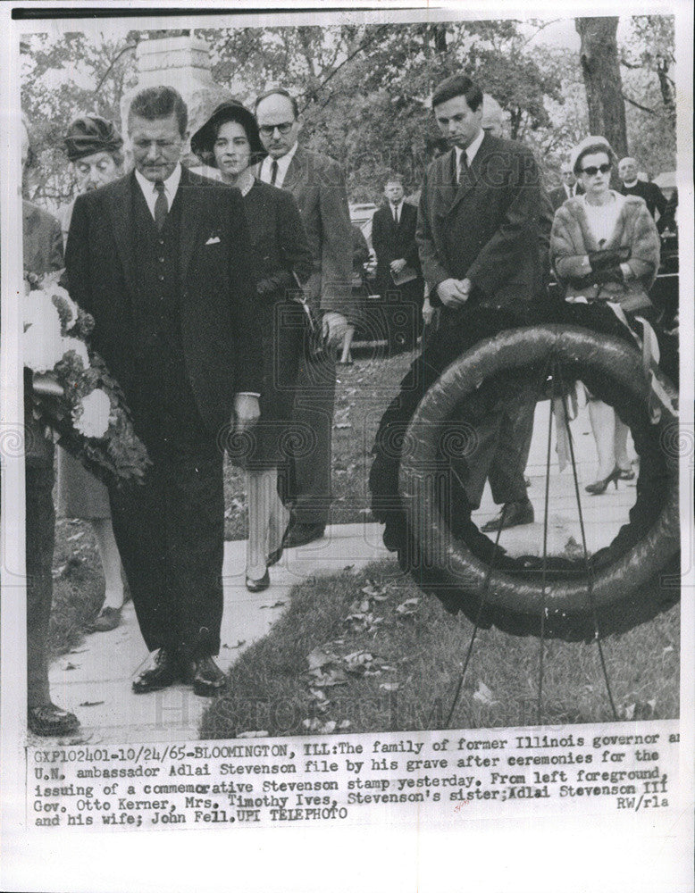 1965 Press Photo Grave of Former Illlinois Gov. and Ambassador Adlai Stevenson - Historic Images