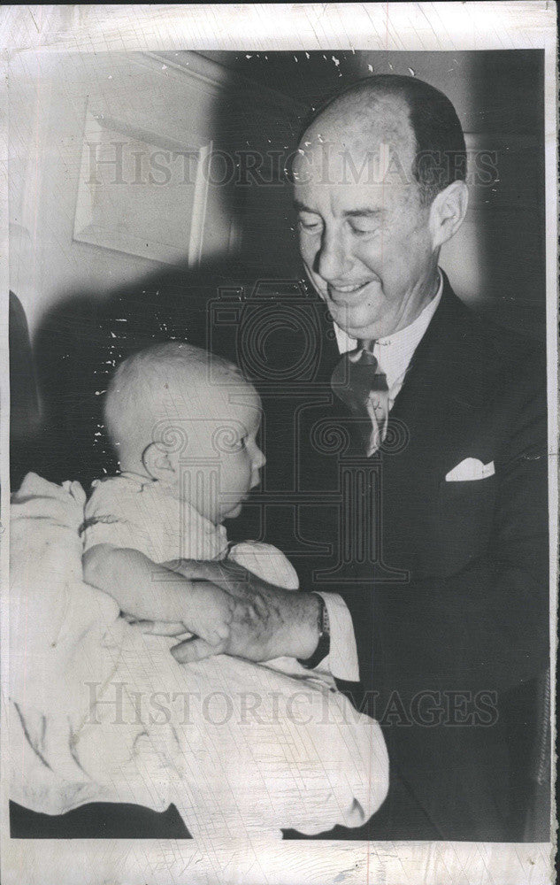 1957 Press Photo Former Ambassador Adlai Stevenson with Grandson Stevenson IV - Historic Images