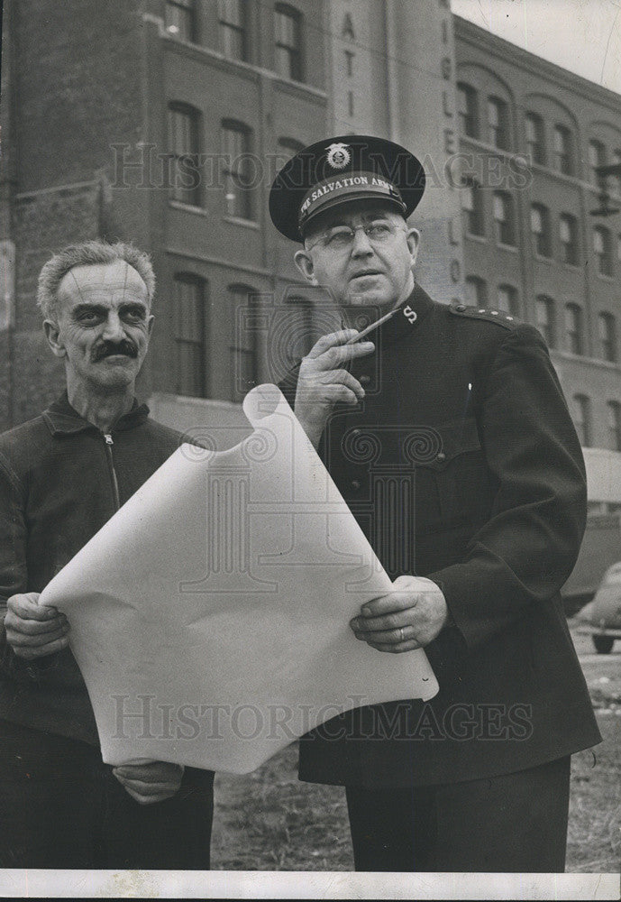 1953 Press Photo Capt. Arthur MacKenzie plans Salvation Army Building - Historic Images