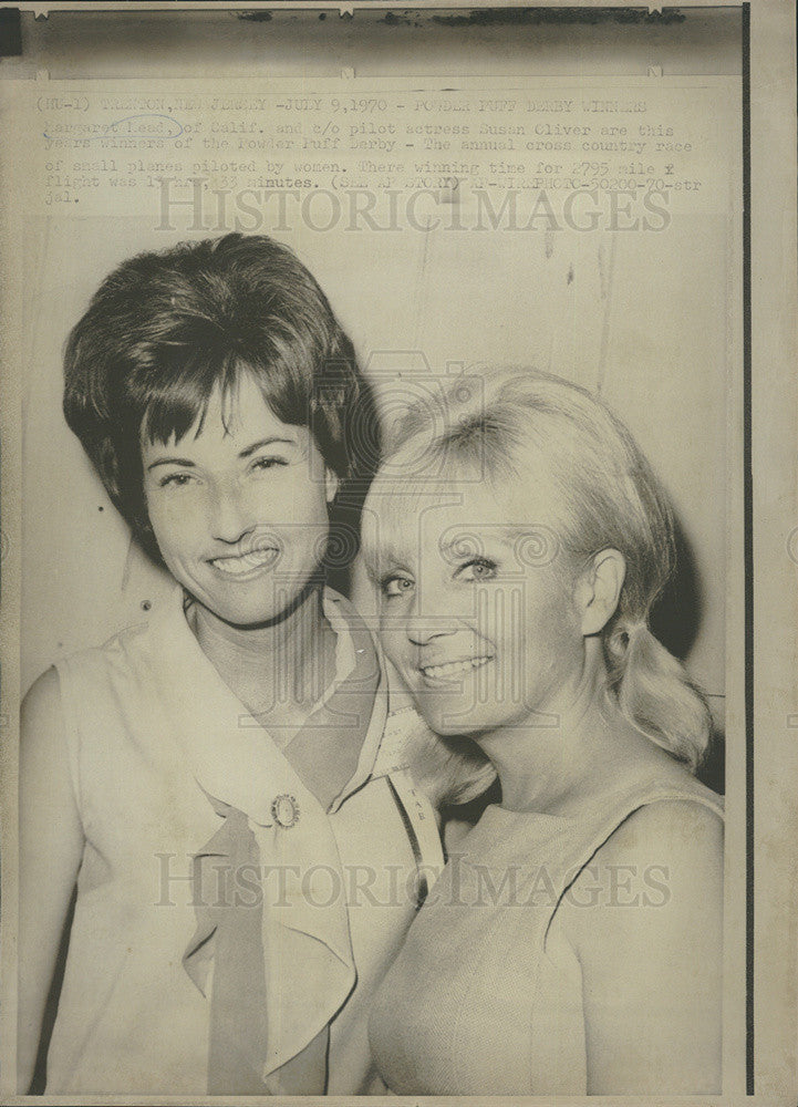 1970 Press Photo pilot actress Susan Oliver winner Powder Puff Derby cross - Historic Images