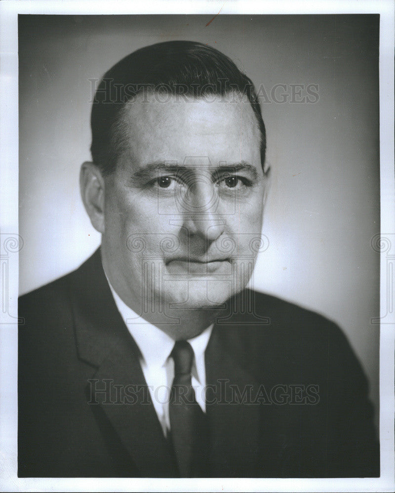 1975 Press Photo Arthur McQuiddy, elected as VP-Public Relation. - Historic Images