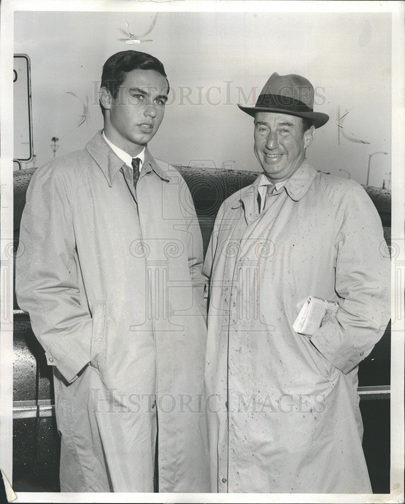 1958 Press Photo Aldai Stevenson and son John Fell - Historic Images