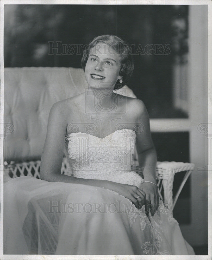 1954 Press Photo Jeanne Goss - Historic Images