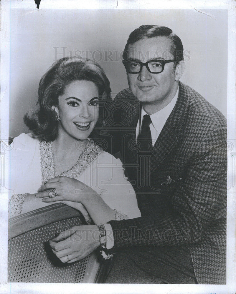 1977 Press Photo Steve Allen &amp; Jayne Meadows will entertain at the Hyatt Regency - Historic Images