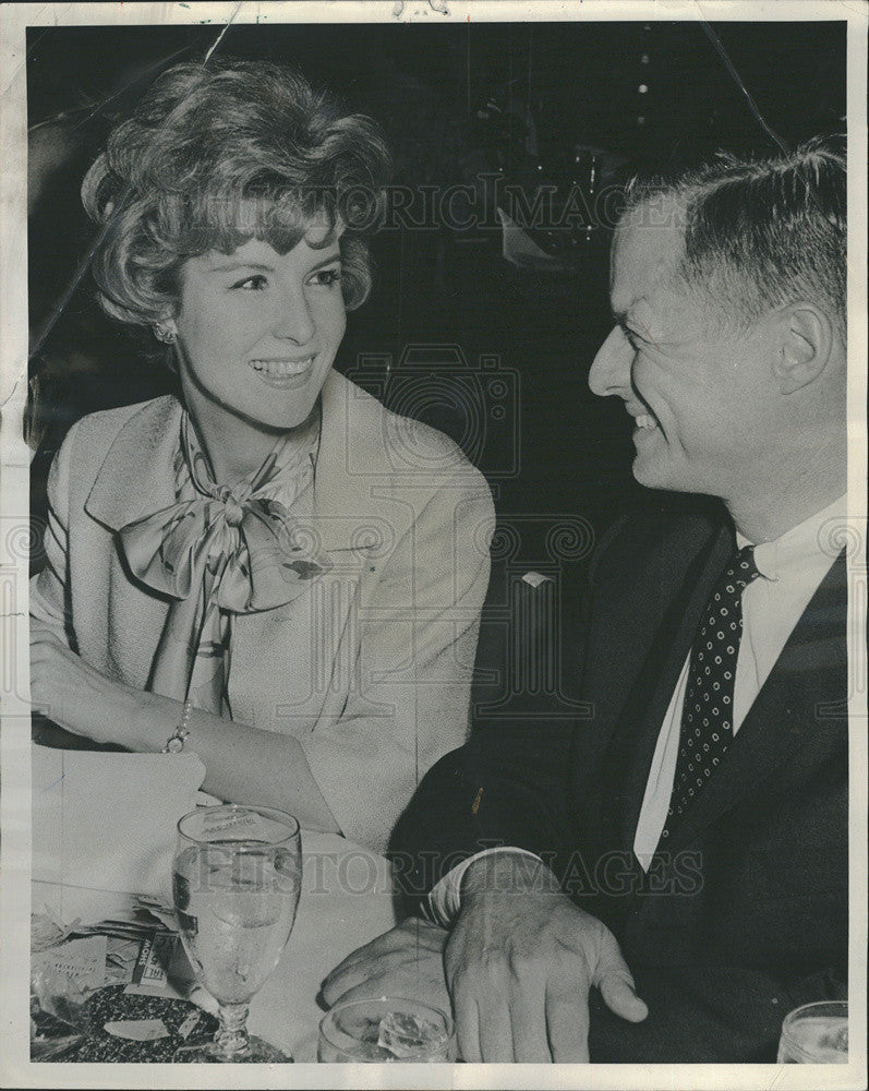 1967 Press Photo Julia Meade &amp; James Hammond. - Historic Images