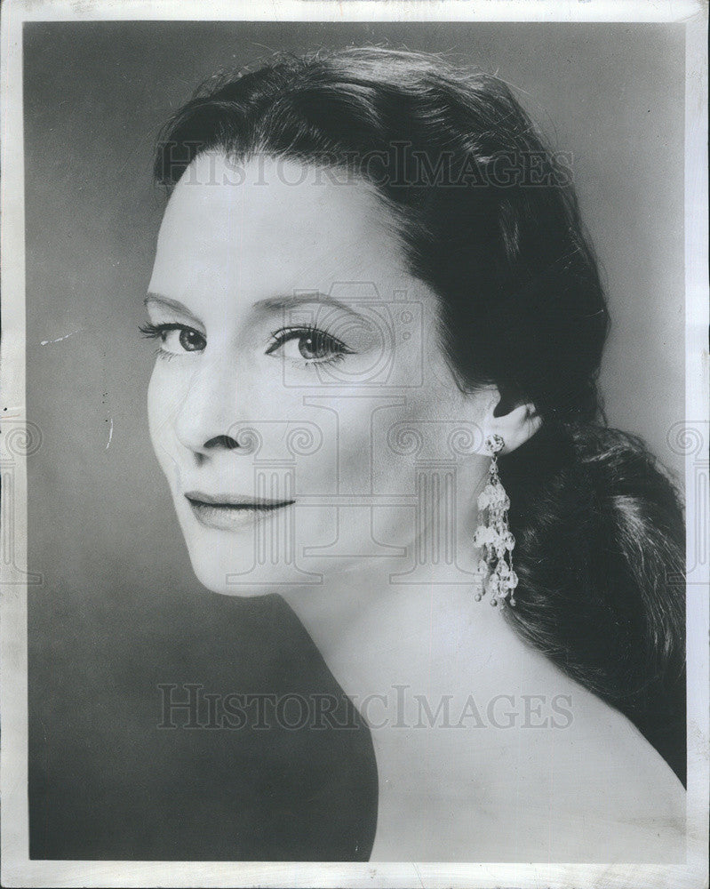 1971 Press Photo Anne Meacham Stars In &quot;The Importance Of Being Earnest&quot; - Historic Images