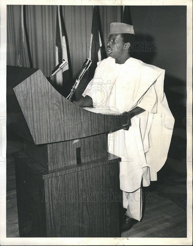 1963 Press Photo A.O. Olumide African correspondent Chicago Daily News Foreign - Historic Images