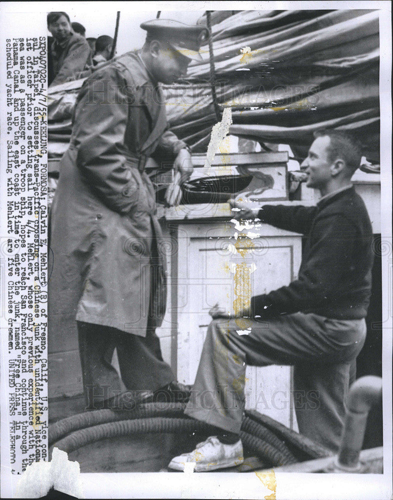 1955 Press Photo Calvin Mehlert Discusses Trans-Pacific Crossing - Historic Images