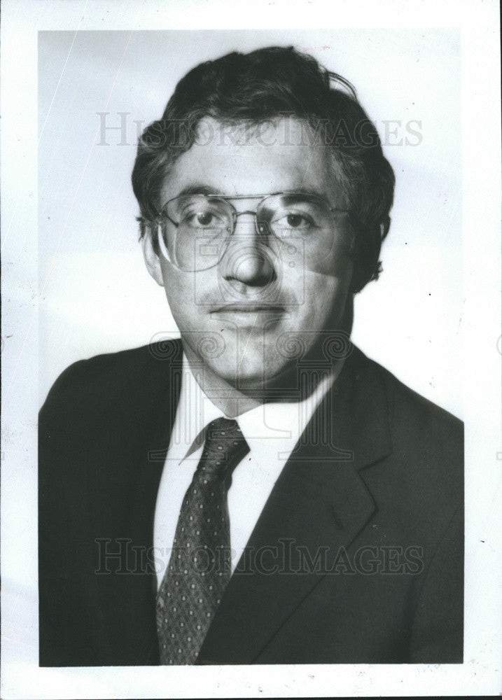 1986 Press Photo Robert Meers/Broadacre Management Company President - Historic Images