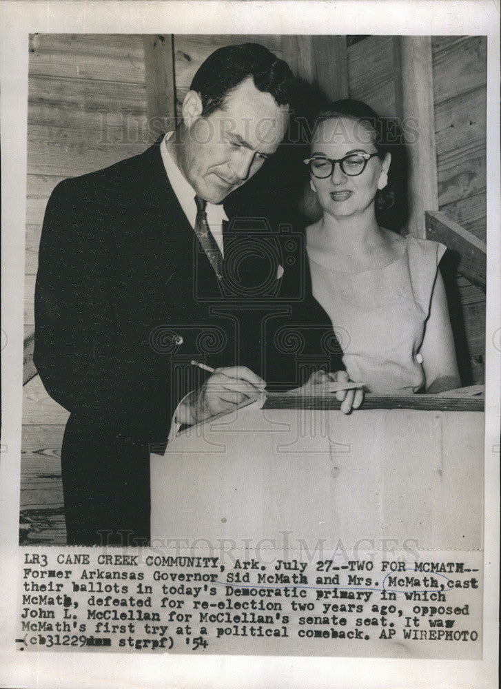 1954 Press Photo Sid McMath and Wife Vote in Dem. Primaries - Historic Images