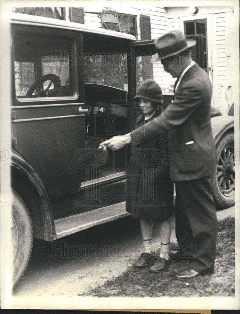 1933 Press Photo Margaret McMath released held three days kidnapper identifies - Historic Images