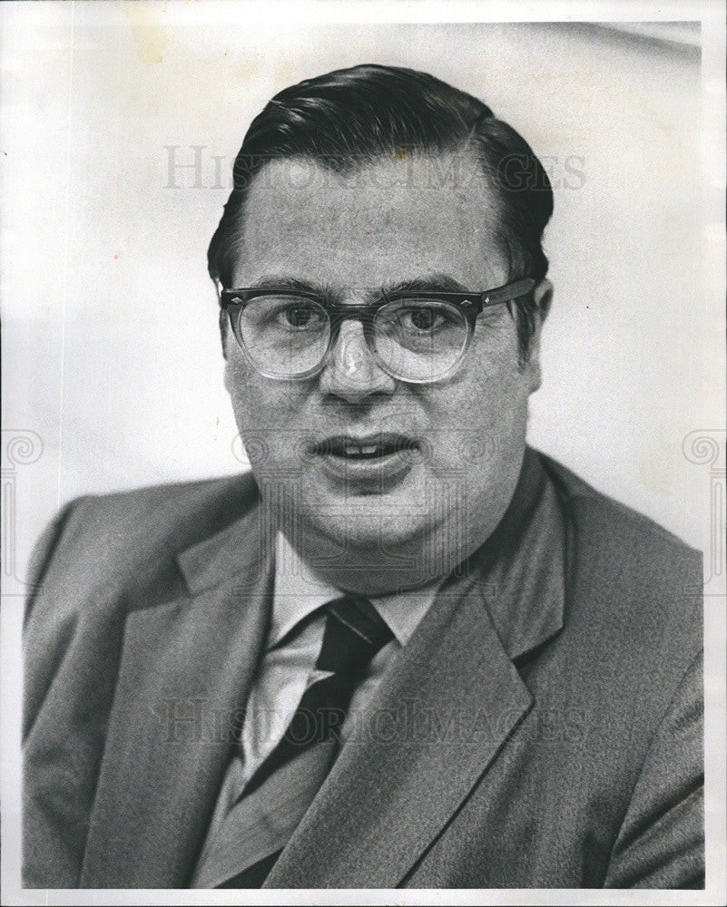 1972 Press Photo Head shots of Father Wm E. McMahon, Community of the Holy - Historic Images