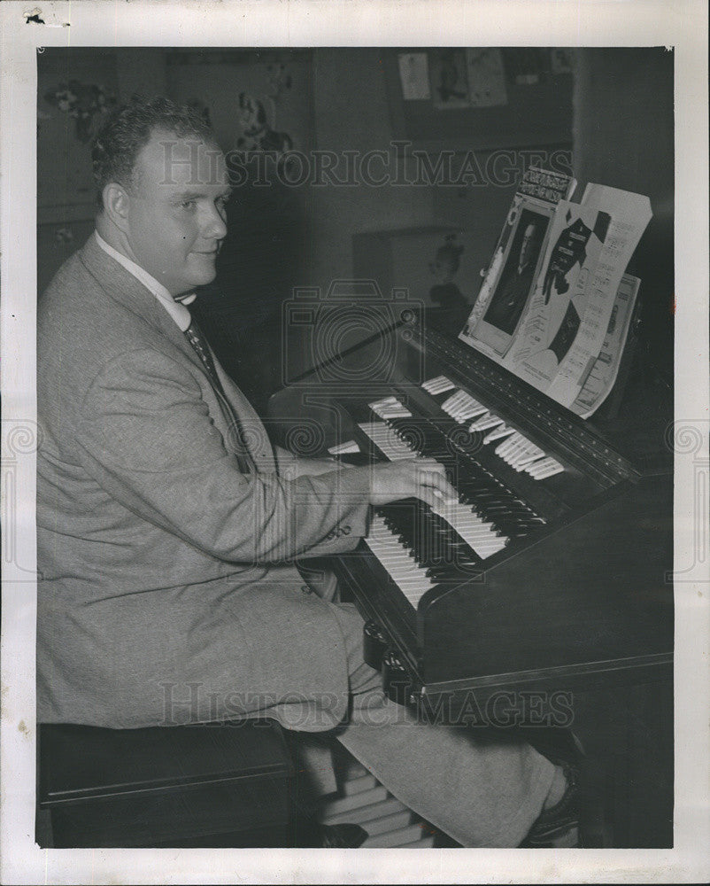 1956 Press Photo William O. McMains Pianoist - Historic Images