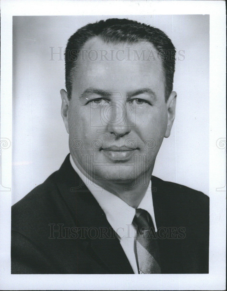 1965 Press Photo Fred McManis, Jr. President Duesenberg Corporation Indianapolis - Historic Images