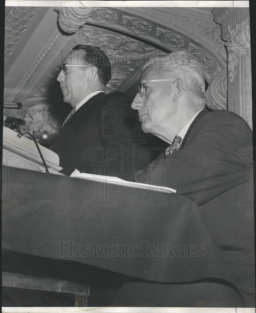 1954 Press Photo Senatorial Candidate Joseph Meek Senator Paul Douglas - Historic Images