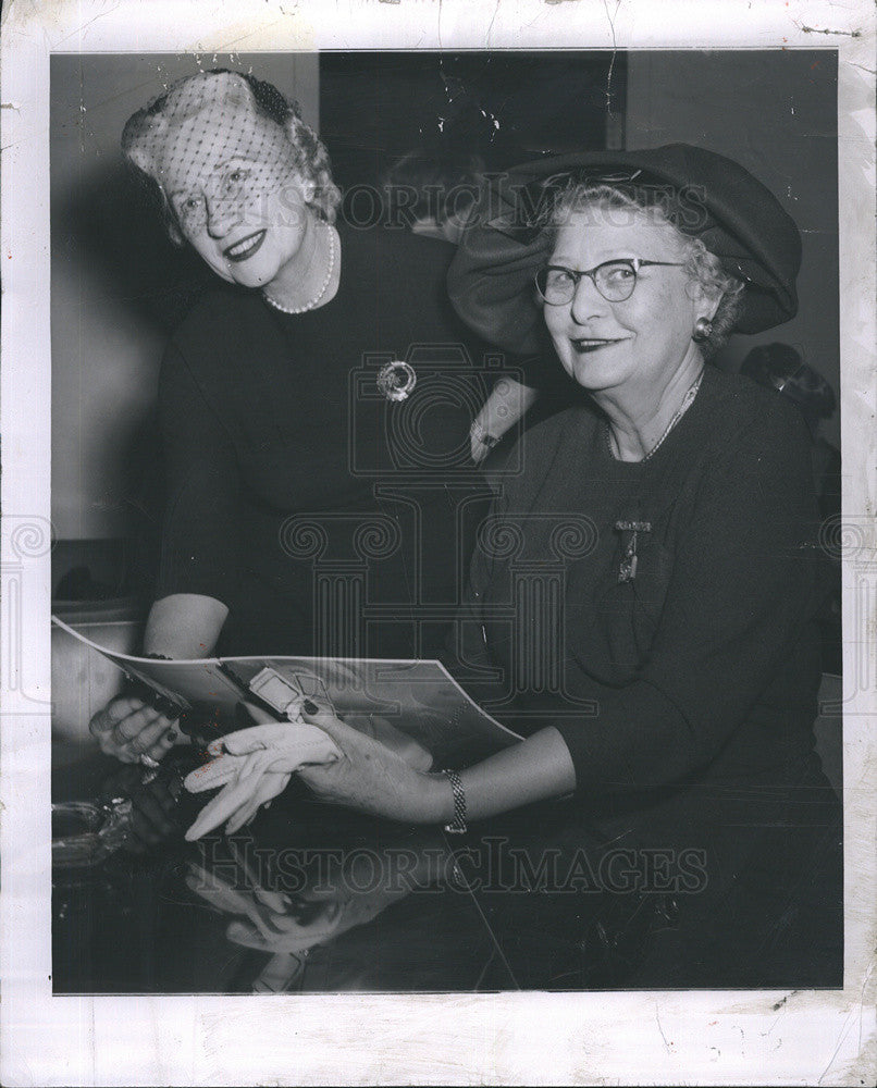 1956 Press Photo Mrs. Merrill Meigs Mrs. Samuel Campbell Illinois Children&#39;s - Historic Images