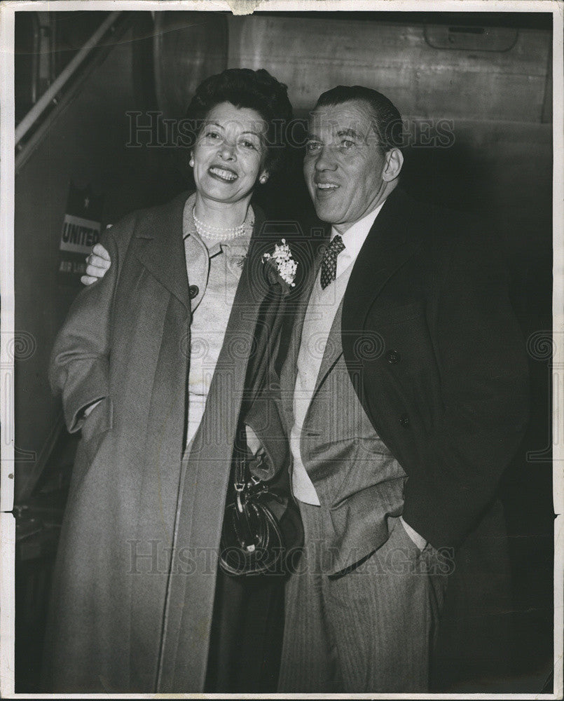 1957 Press Photo Comedian ed Sullivan arriving via United air lines from Las - Historic Images