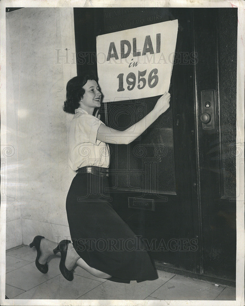 1952 Press Photo Constance Chadwell, volunteer worker for Adlai Stevenson - Historic Images