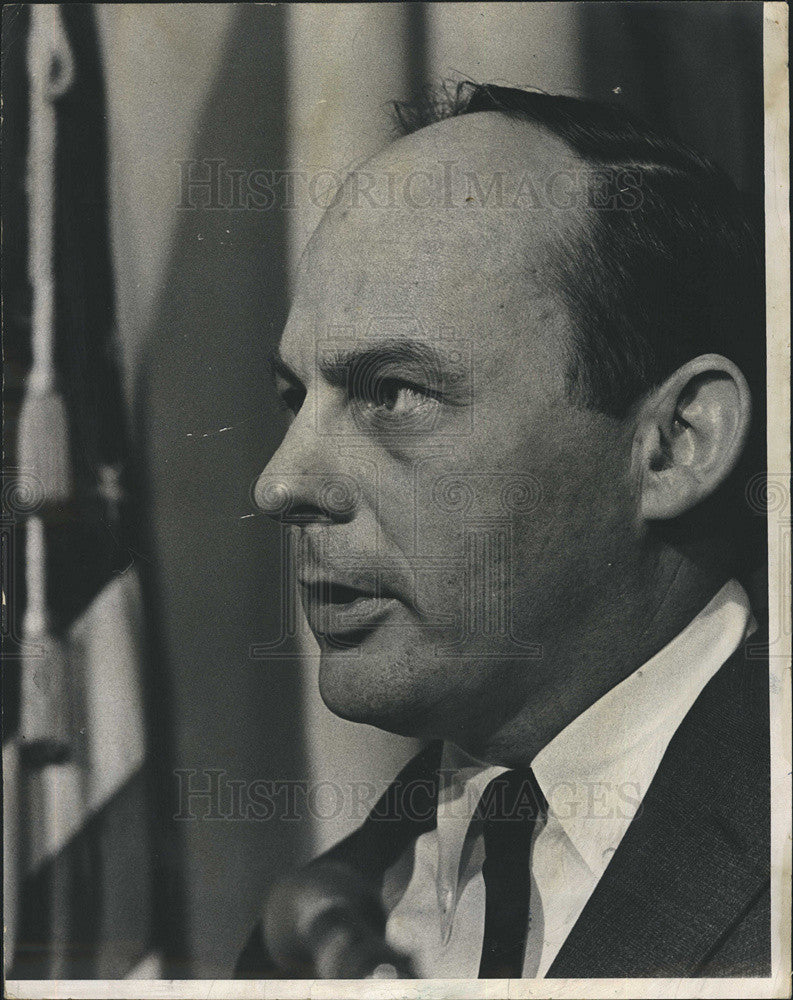 1970 Press Photo State Treasurer Adlai Stevenson says U.S supplies jets to Libya - Historic Images