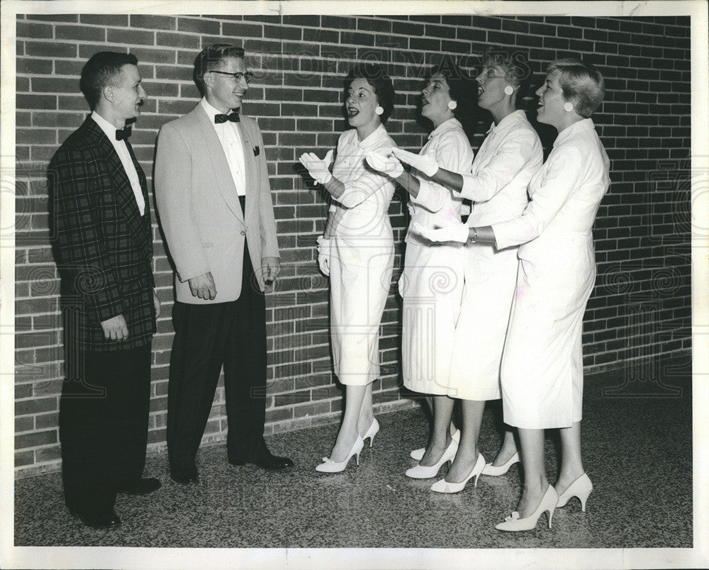 1959 Press Photo The Treble Makers a Female Barbershop Quartet Practicing Festiv - Historic Images