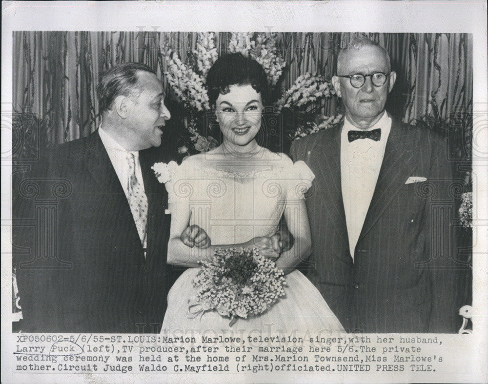 1955 Press Photo Wedding of Marion Marlowe and Larry Puck - Historic Images