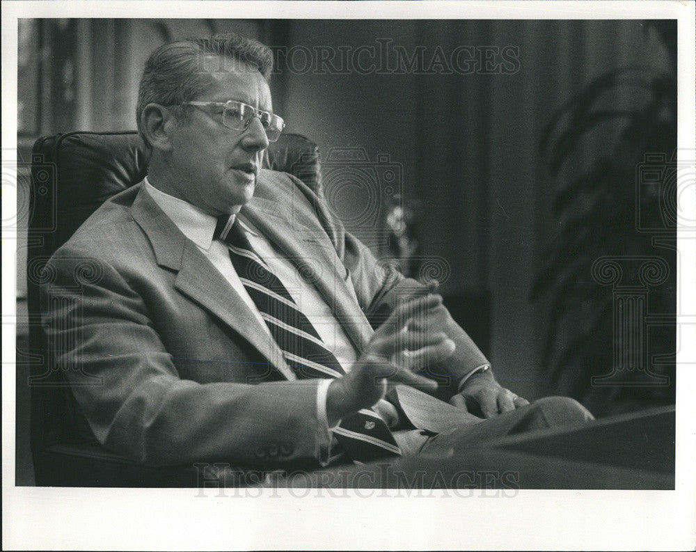 1985 Press Photo Richard Morrow Amoco Corporation Chairman Standard Oil Building - Historic Images