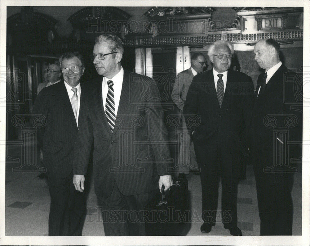 1985 Press Photo Standard Oil Chariman and Vice Chariman at Annual Meeting - Historic Images