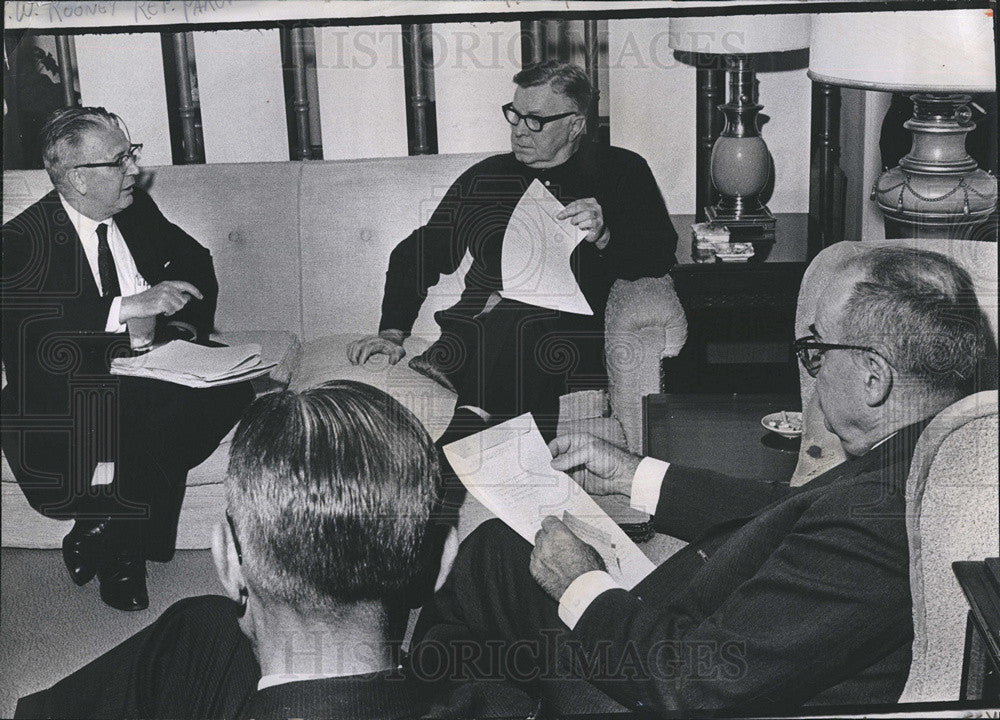 1967 Press Photo Hearing Judge F. Emmett Morrissey - Historic Images