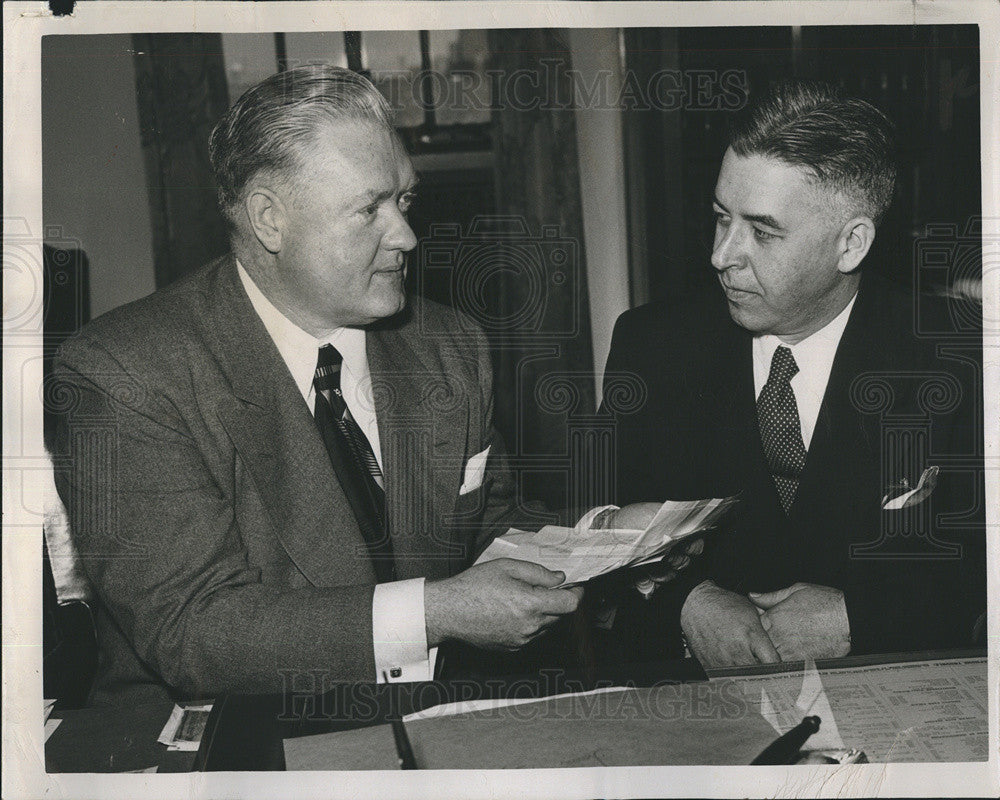 1949 Press Photo Chief Christopher Rooney with States Atty John S. Boyle - Historic Images