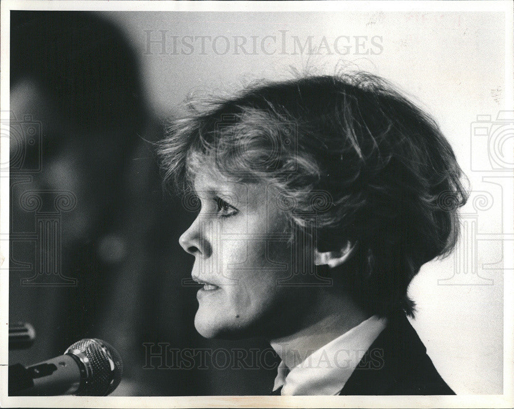 1985 Press Photo Jeanne Quinn seeking seat for county clerk. - Historic Images