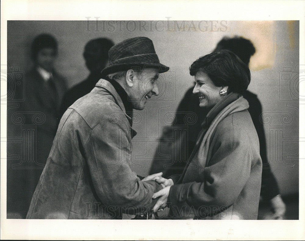 1988 Press Photo Aurelia Pucinski, thanking her supporters. - Historic Images