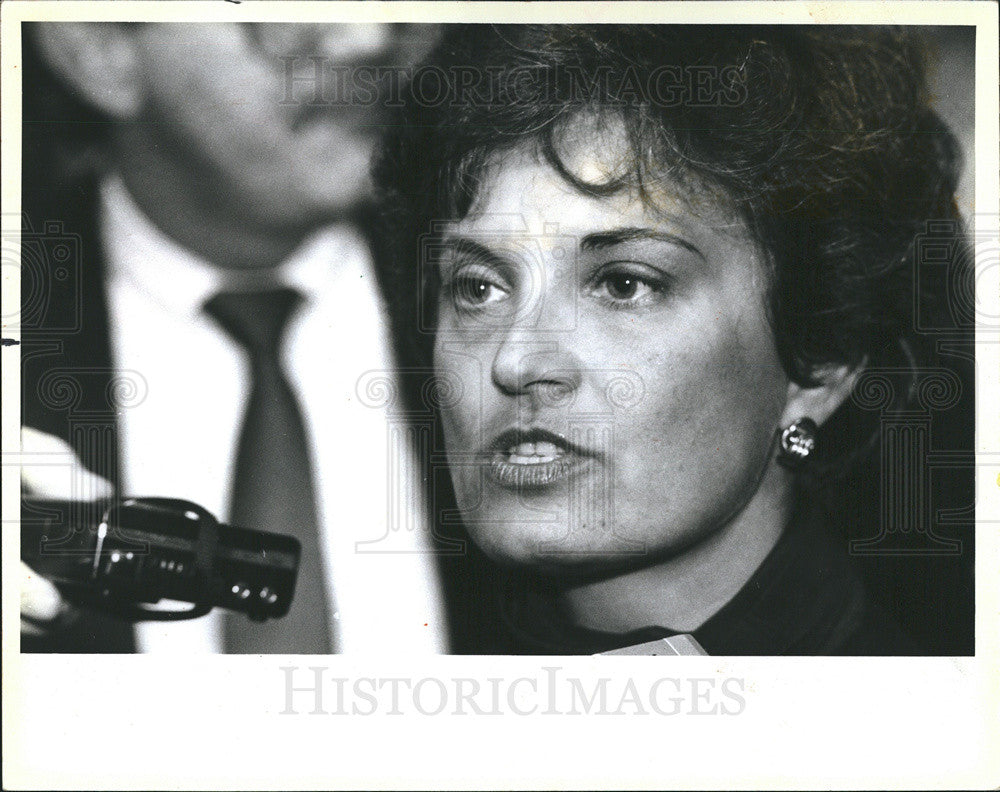 1988 Press Photo of Aurelia Pucinski, Democratic candidate for Court Clerk. - Historic Images