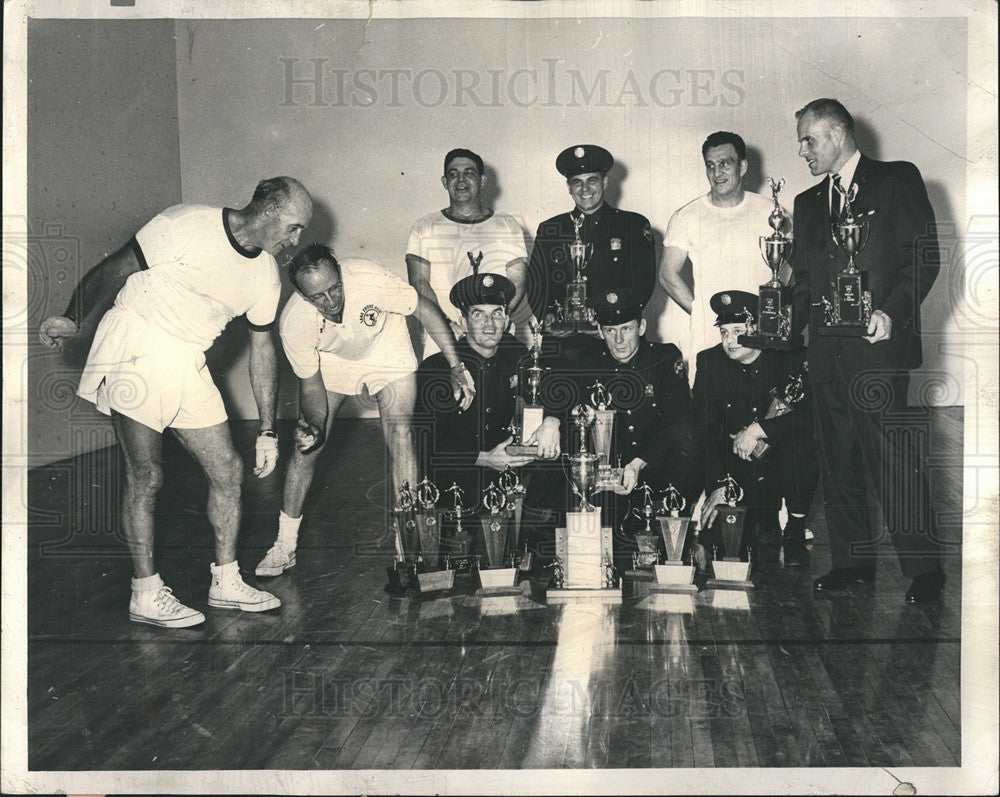 1963 Press Photo Fire Commissioner Robert Quinn - Historic Images