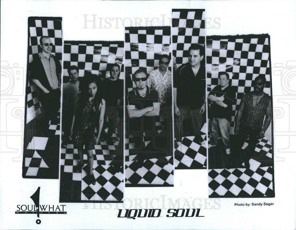 1996 Press Photo Chicago Band Liquid Soul Portrait - Historic Images