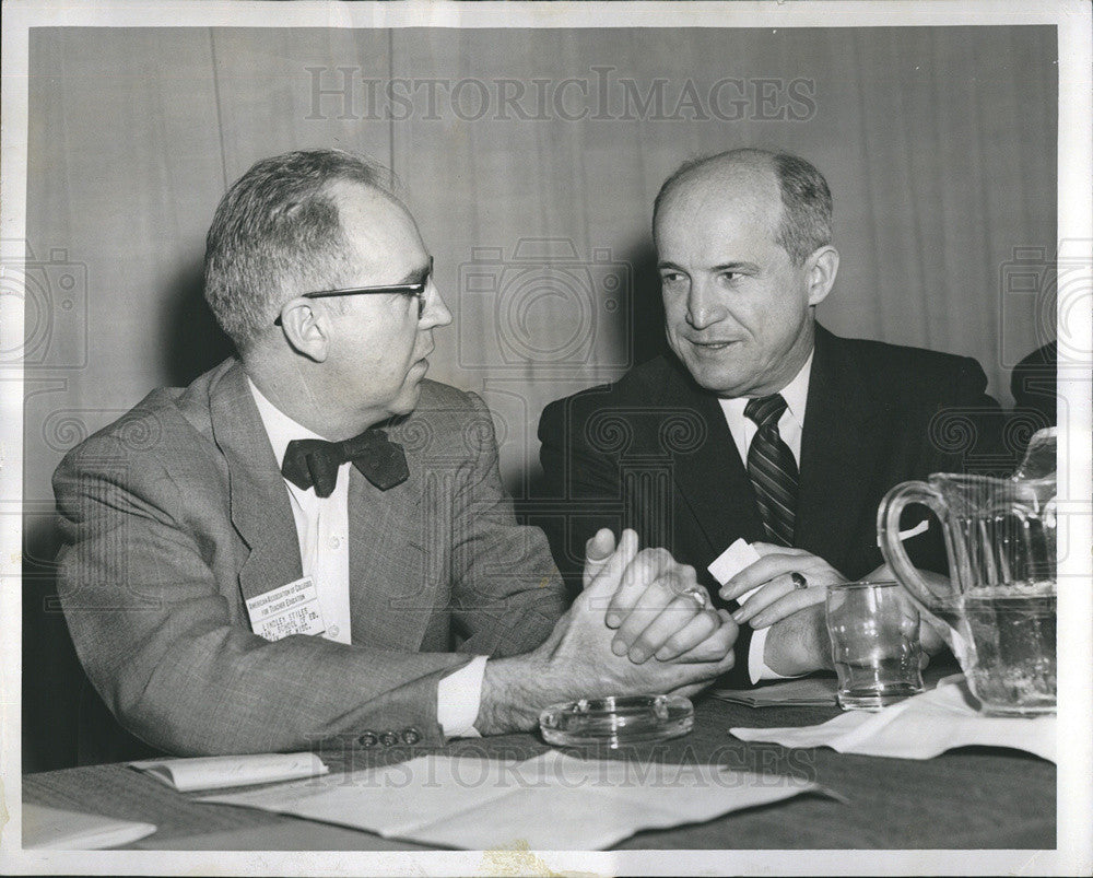 1956 Press Photo University of Wisconsin Dean, Lindley Stiles and VP of Student - Historic Images