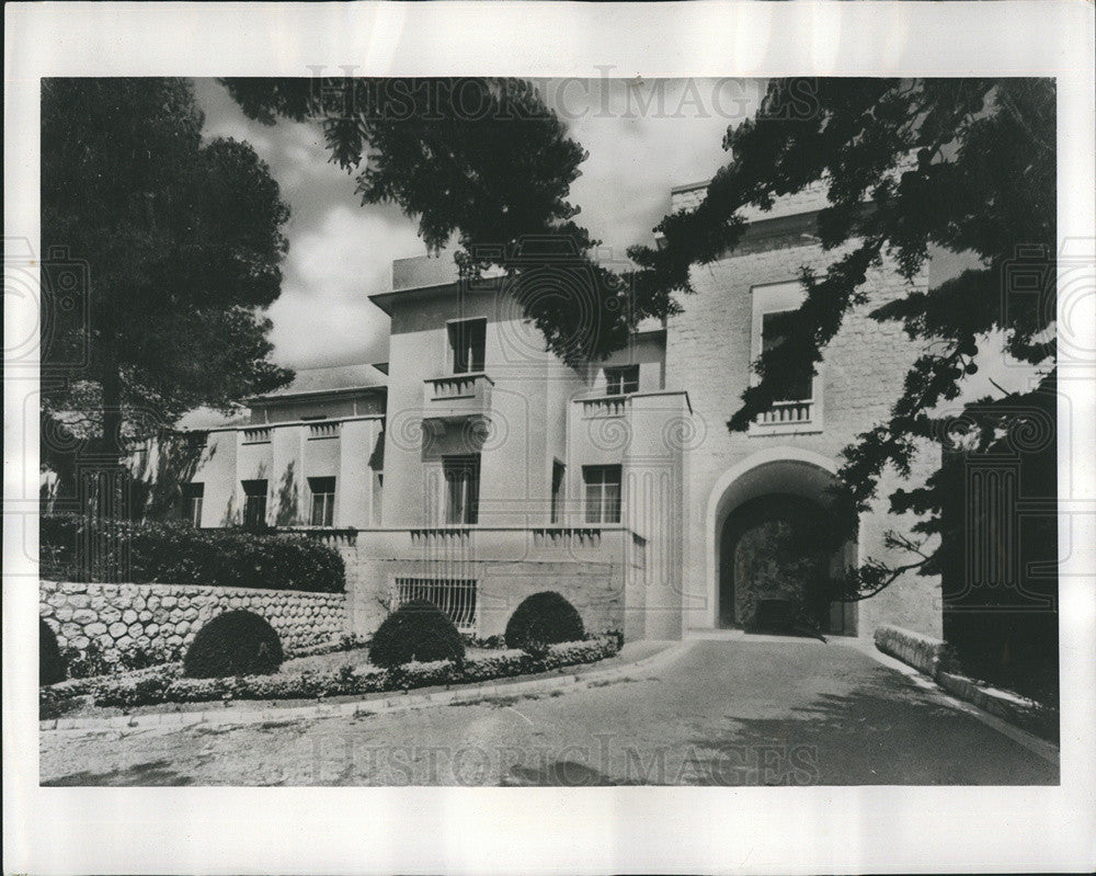 1957 Press Photo The Chateau de l&#39;Annociade in Mento France. - Historic Images