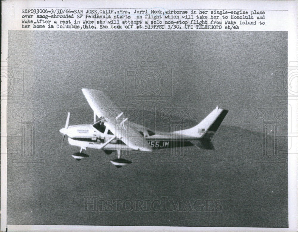 1966 Press Photo Grandmother Jerri Mock in Flight Over SF Peninsula - Historic Images