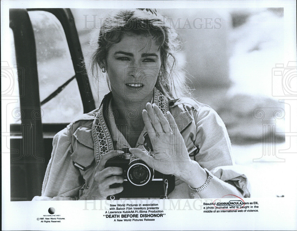 Press Photo Joannna Pacula star as Elli in the movie Death before Dishonor - Historic Images