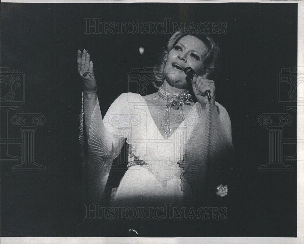 1975 Press Photo Traditional Pop Music And Country Singer Patti Page - Historic Images