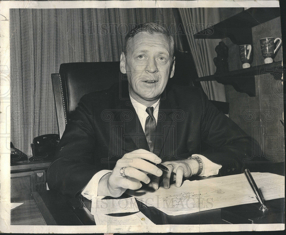 1966 Press Photo Ray Page State Superintendent of Public Instruction - Historic Images