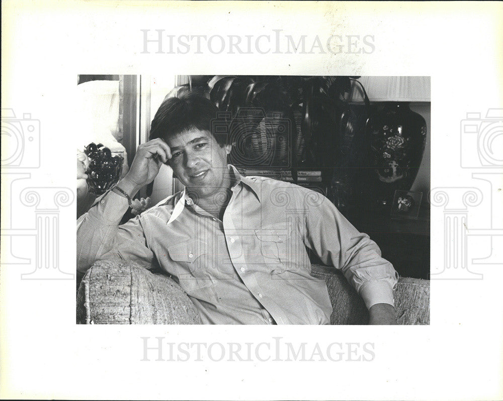 1980 Press Photo interior Designer James Miller Worked On Chicago Playboy Club - Historic Images