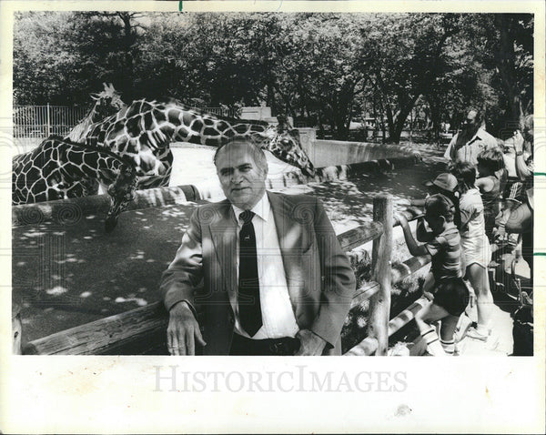 1984 Press Photo Dr. George B. Rabb Director Of Brookfield, Illinois Z ...
