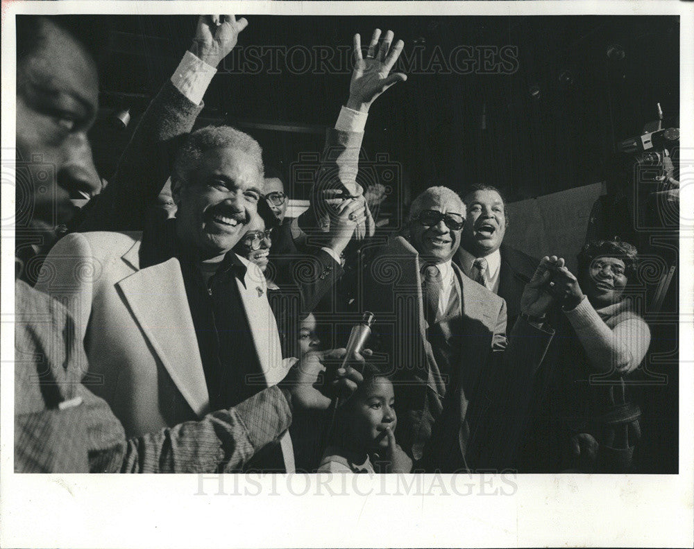 1978 Press Photo Bennett Stewart Celebrating Congress Win Campaign Headquarters - Historic Images