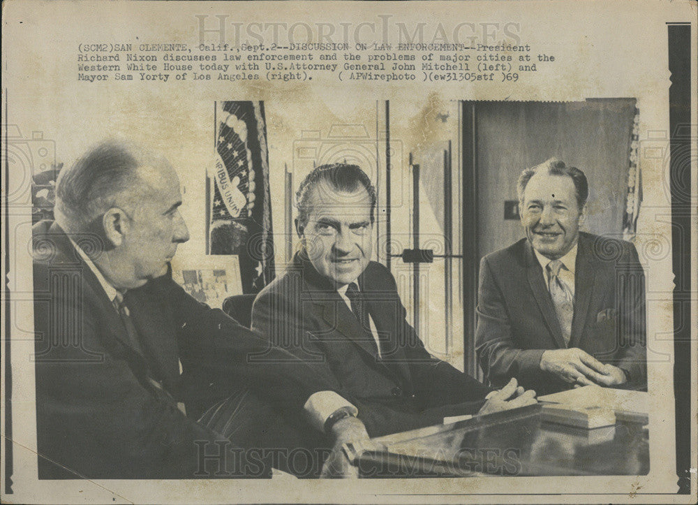 1969 Press Photo President Nixon Attorney General John Mitchell Mayor Sam Yorty - Historic Images