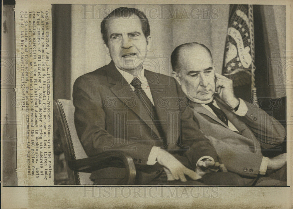 1971 Press Photo President Nixon Attorney General John Mitchell FBI Graduation - Historic Images