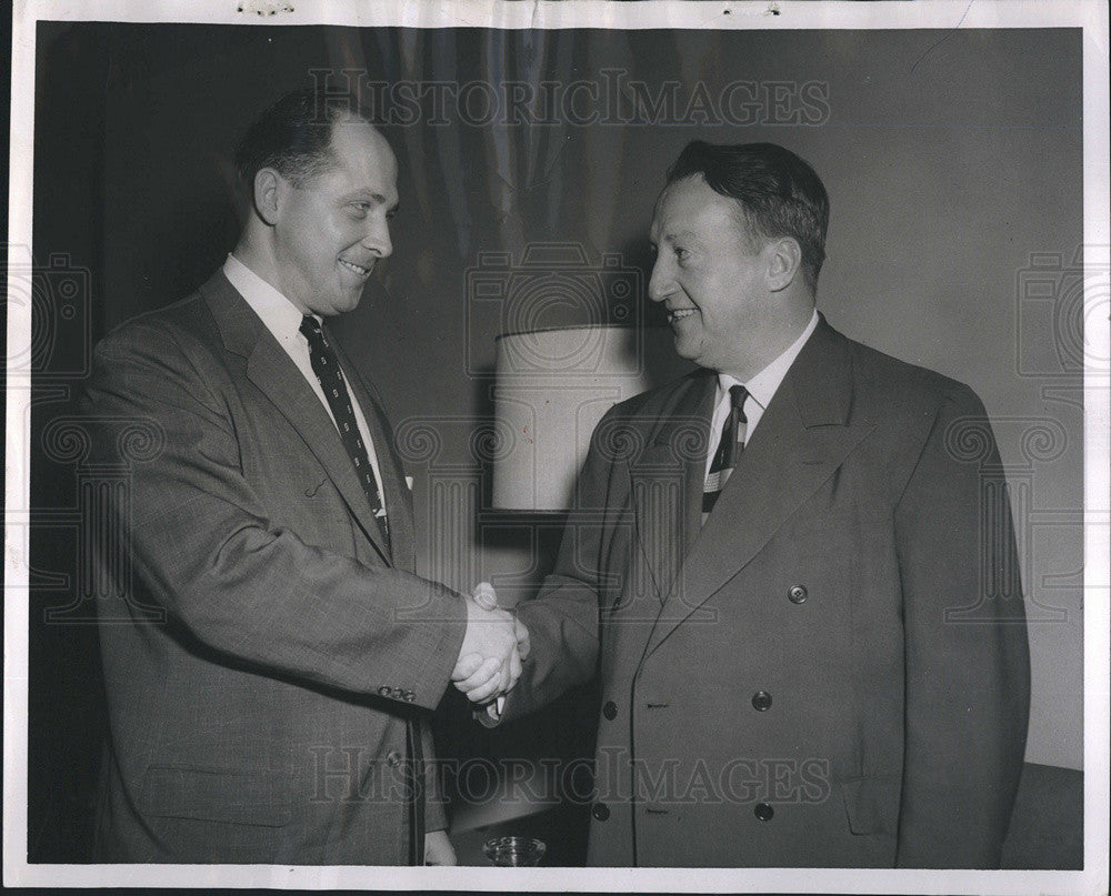 1955 Press Photo Eugene Moats Id Regional Director Of AFL In IL, IA, And MO - Historic Images