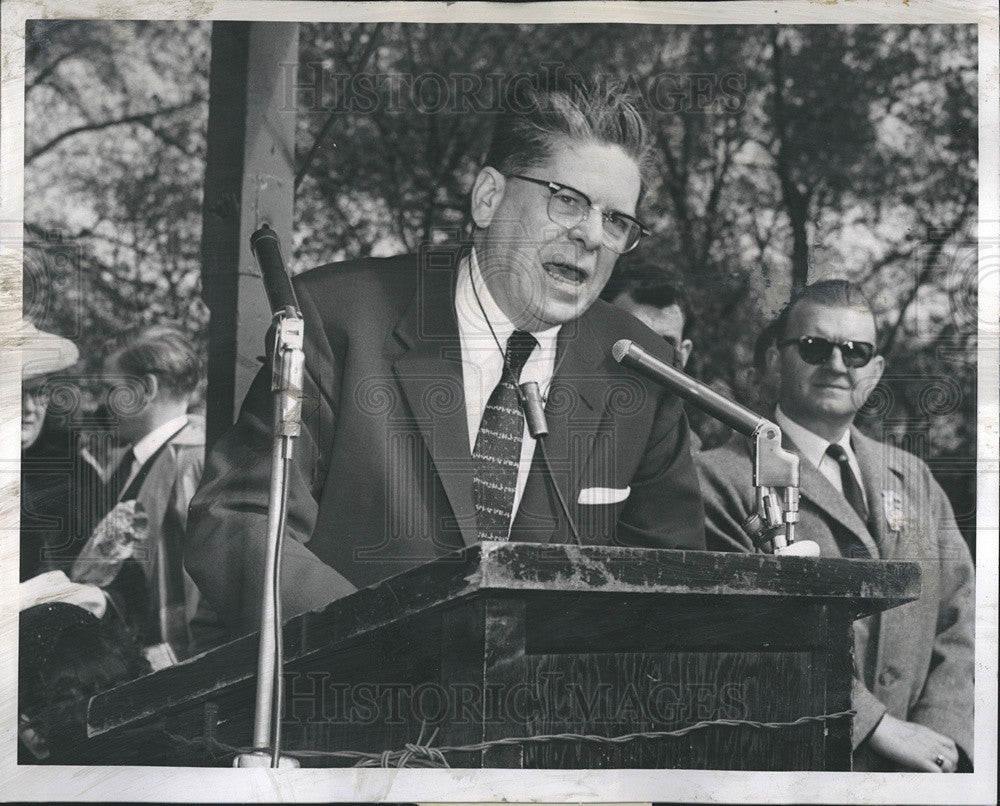 1958 Press Photo James Mitchell Secretary Of Labor Speaks At Polish Celebration - Historic Images